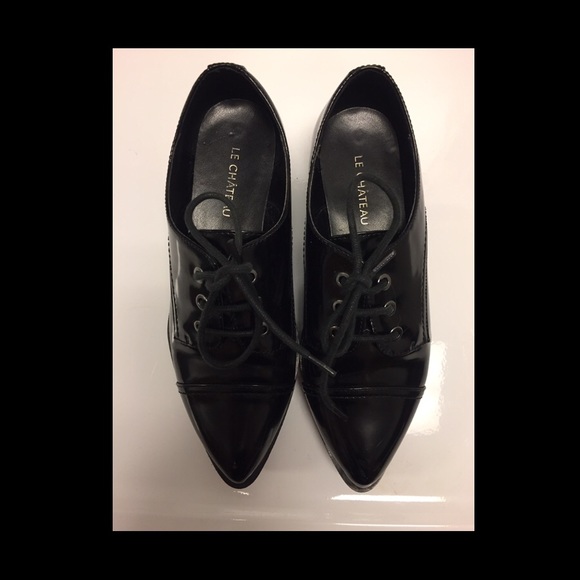 ❗️L E C H Â T E A U - patent leather shoes